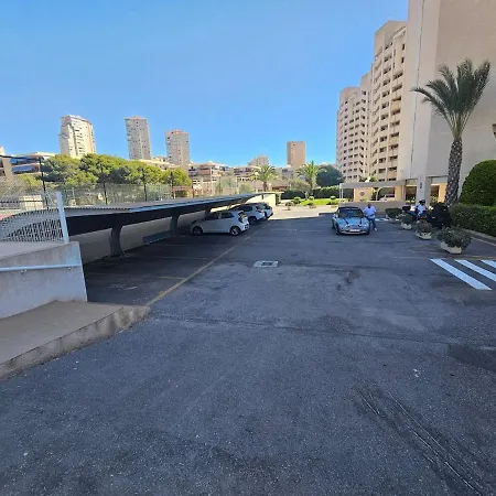 Tarja 6 & Golf Daire *